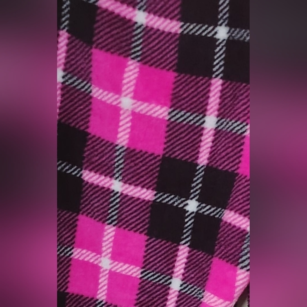 Women's Pink And Black Plaid Pajama Pants (M) - Picture 9 of 11